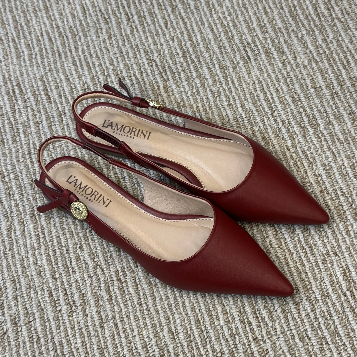 SLINGBACK RASTEIRA DETALHE LATERAL MOEDA - MERLOT