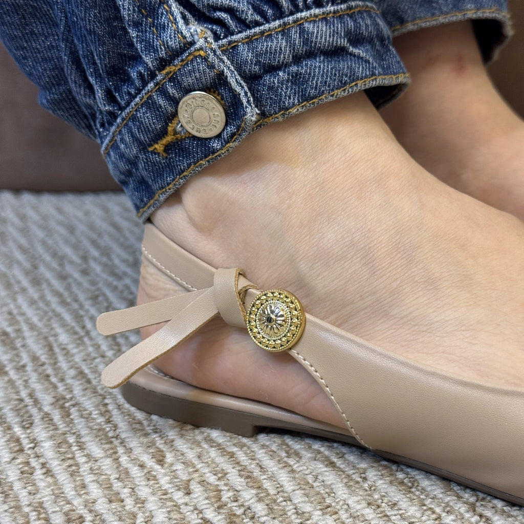 SLINGBACK RASTEIRA DETALHE LATERAL MOEDA - COGUMELO