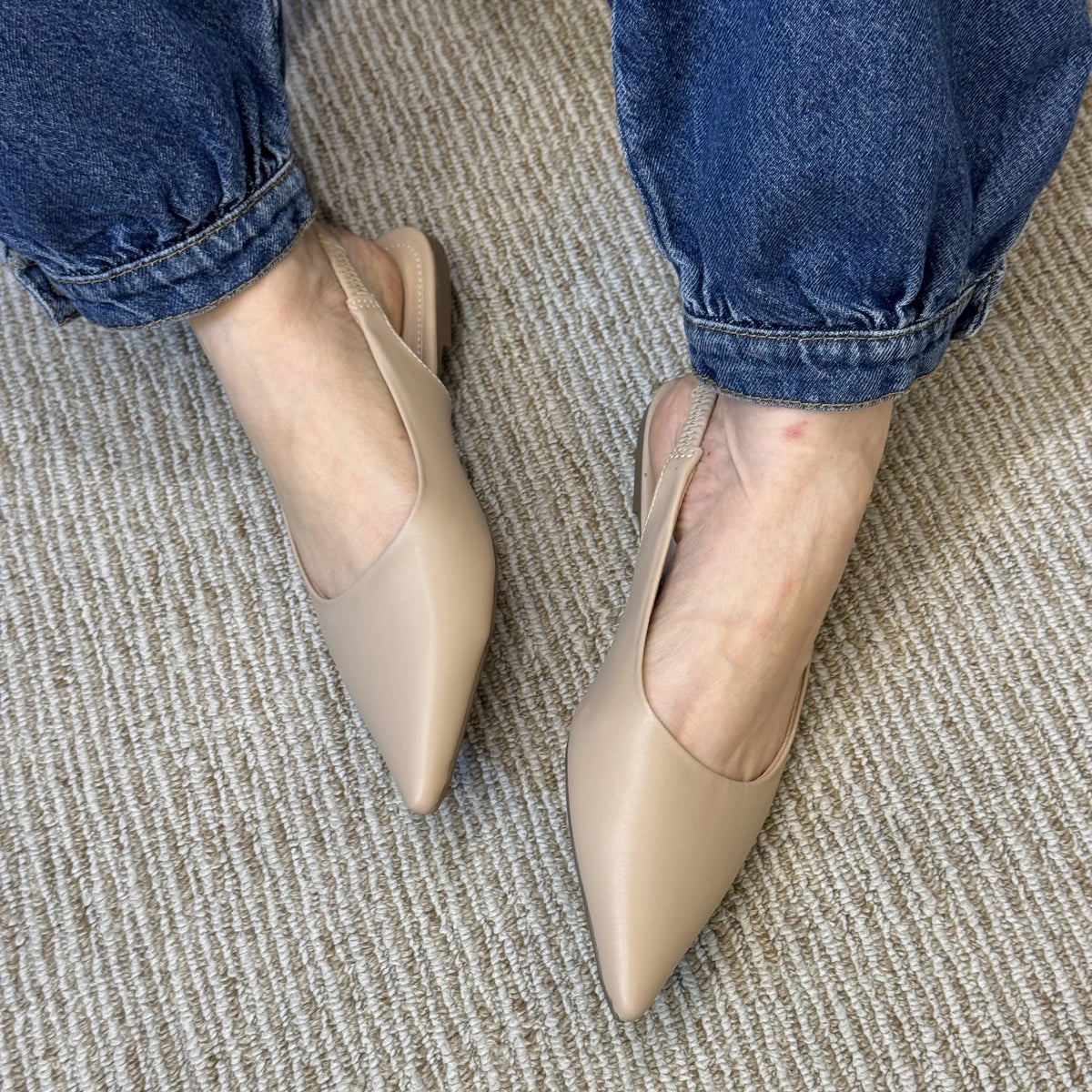 SLINGBACK RASTEIRA DETALHE LATERAL MOEDA - COGUMELO
